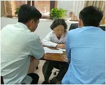 上海治肝专家金晓燕主任莅临河南省医药院附属医院亲诊,患者一致好评